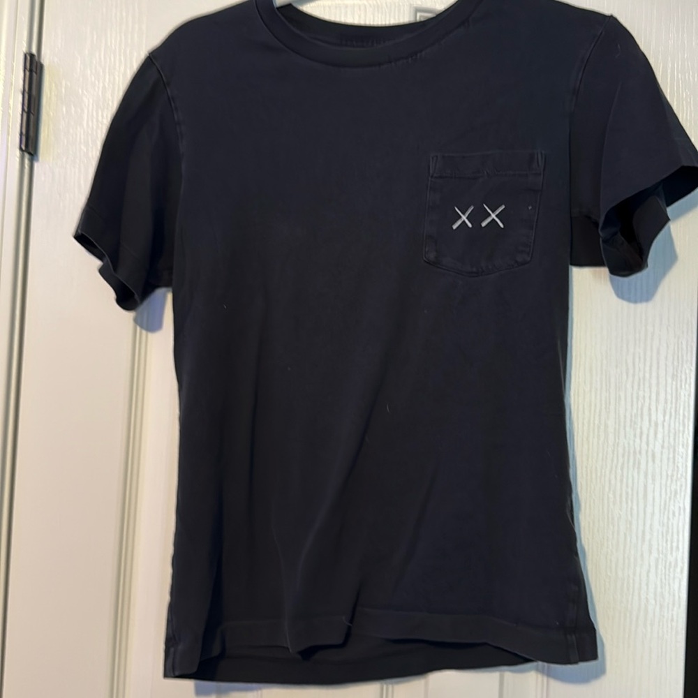 KAWS X Sesame Street X Uniqlo Kids T-Shirt in xxs